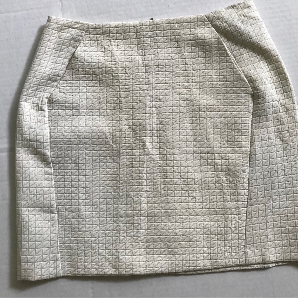 Everly off white skirt gold thread quilted look